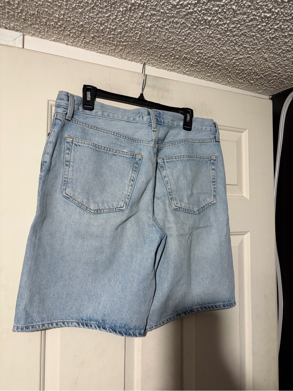 AGOLDE Risha Shorts - Picture 3 of 6